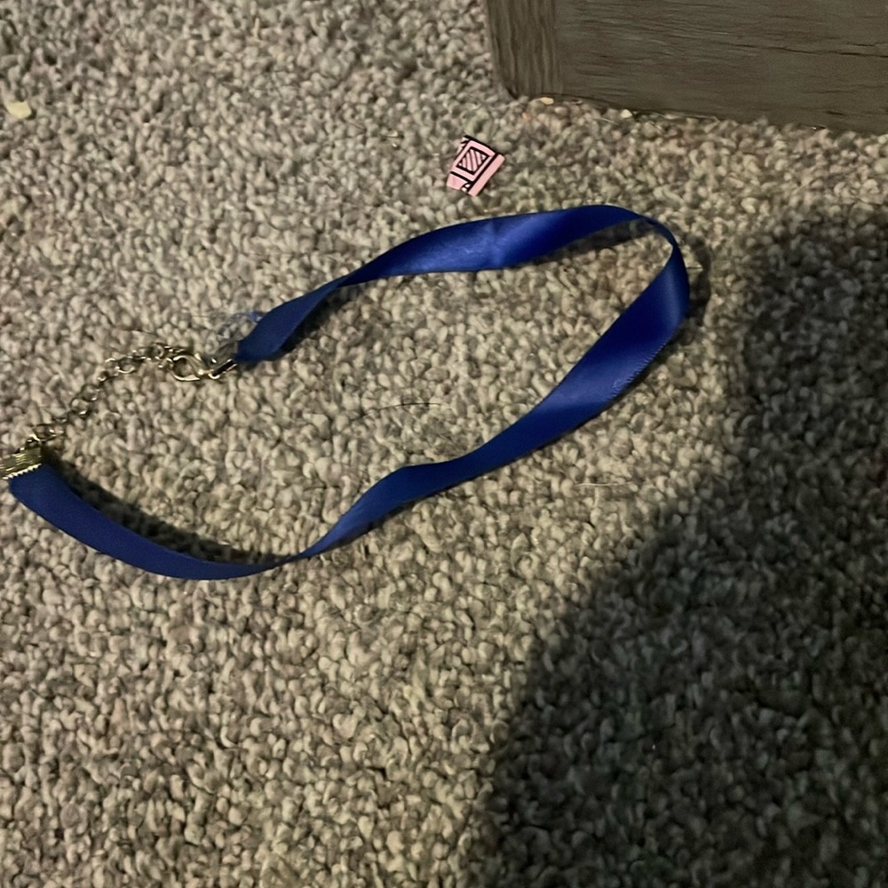 Blue choker